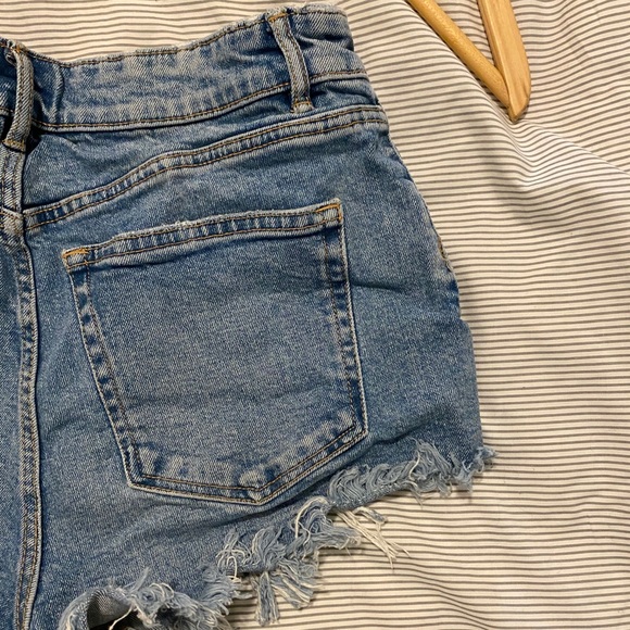 Zara jean shorts - Picture 2 of 8